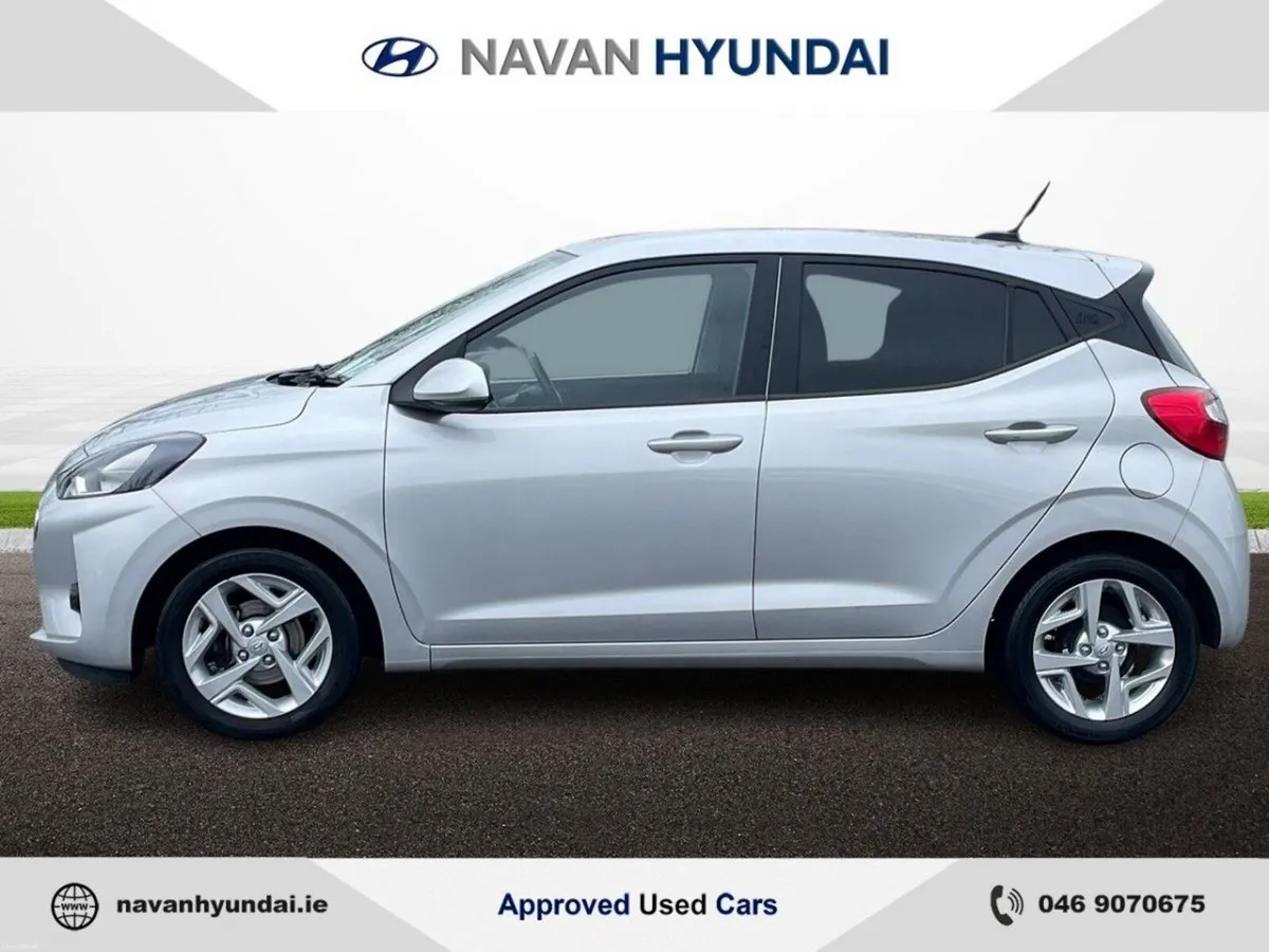 Hyundai i10 Deluxe - Image 4