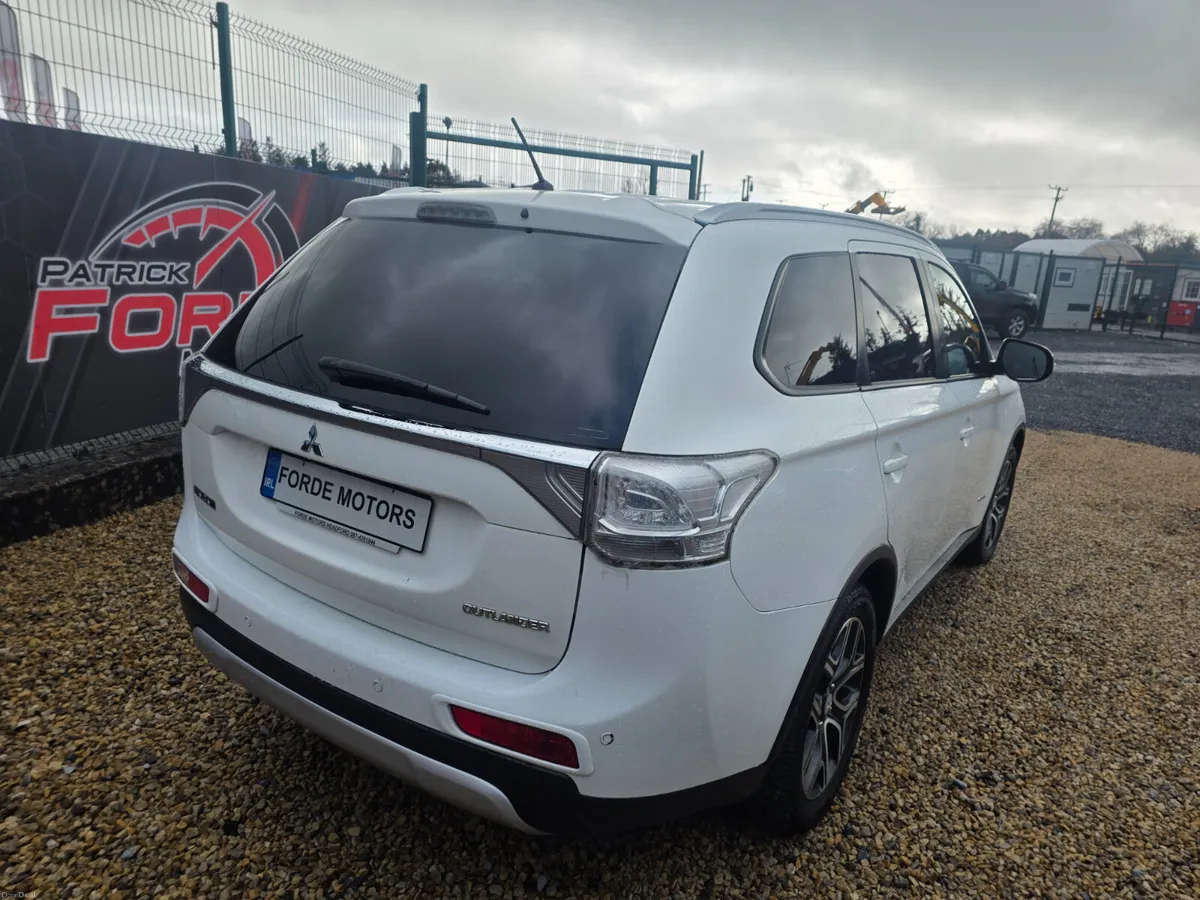 Mitsubishi Outlander 2014 - Image 4