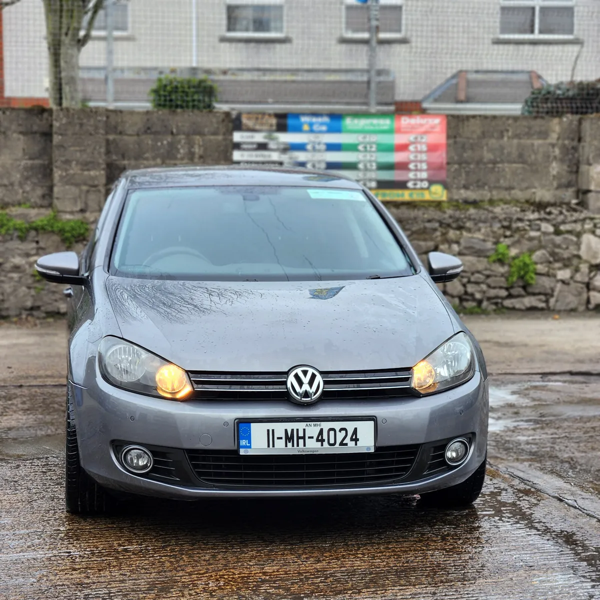 2011Volkswagen Golf 1.6tdi AUTOMATIC - Image 4