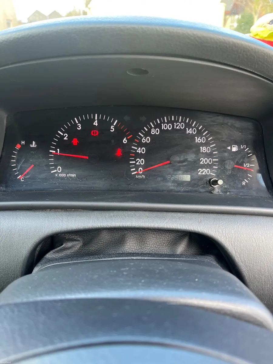 Toyota Corolla Saloon (Luna) 2006 in - Image 3