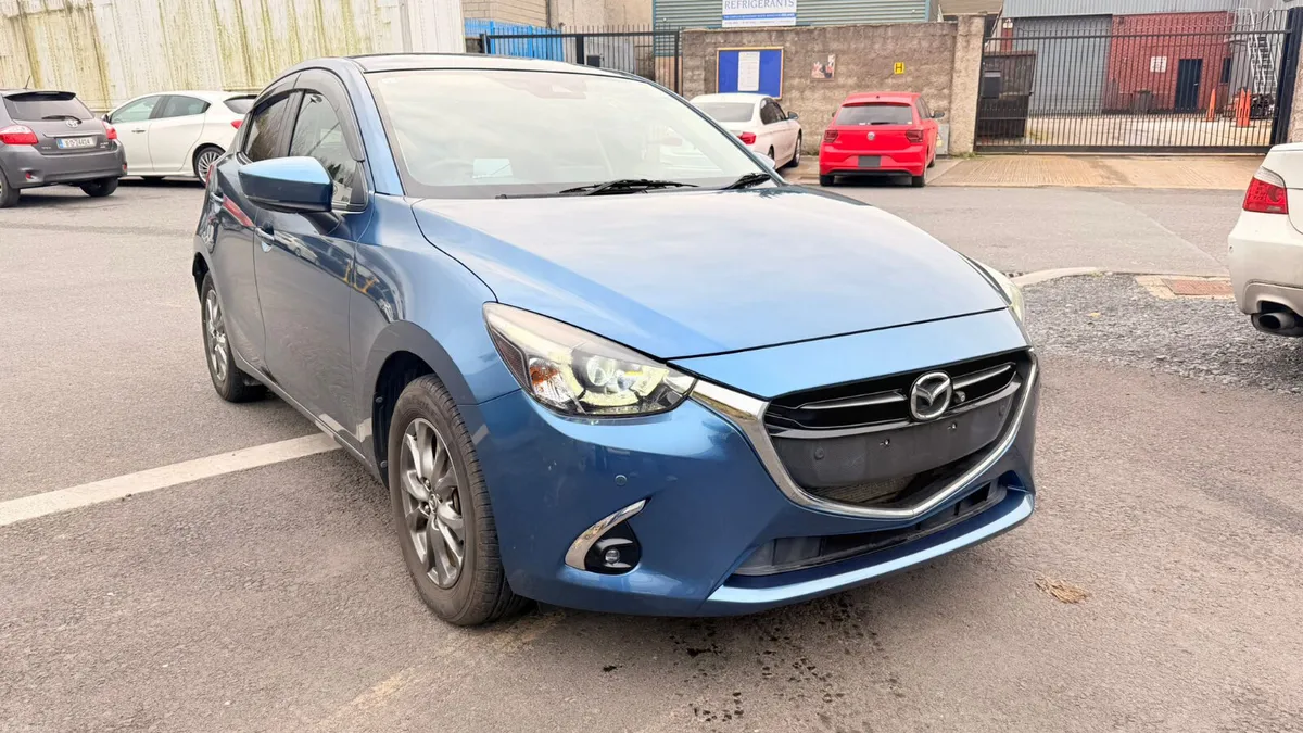 MAZDA DMEIO 2019 BLUE - Image 3