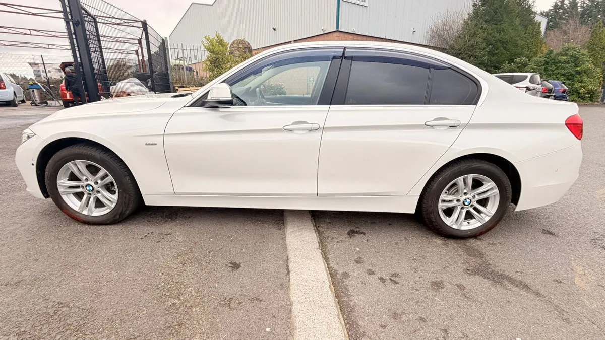 BMW 3 Series - Image 3