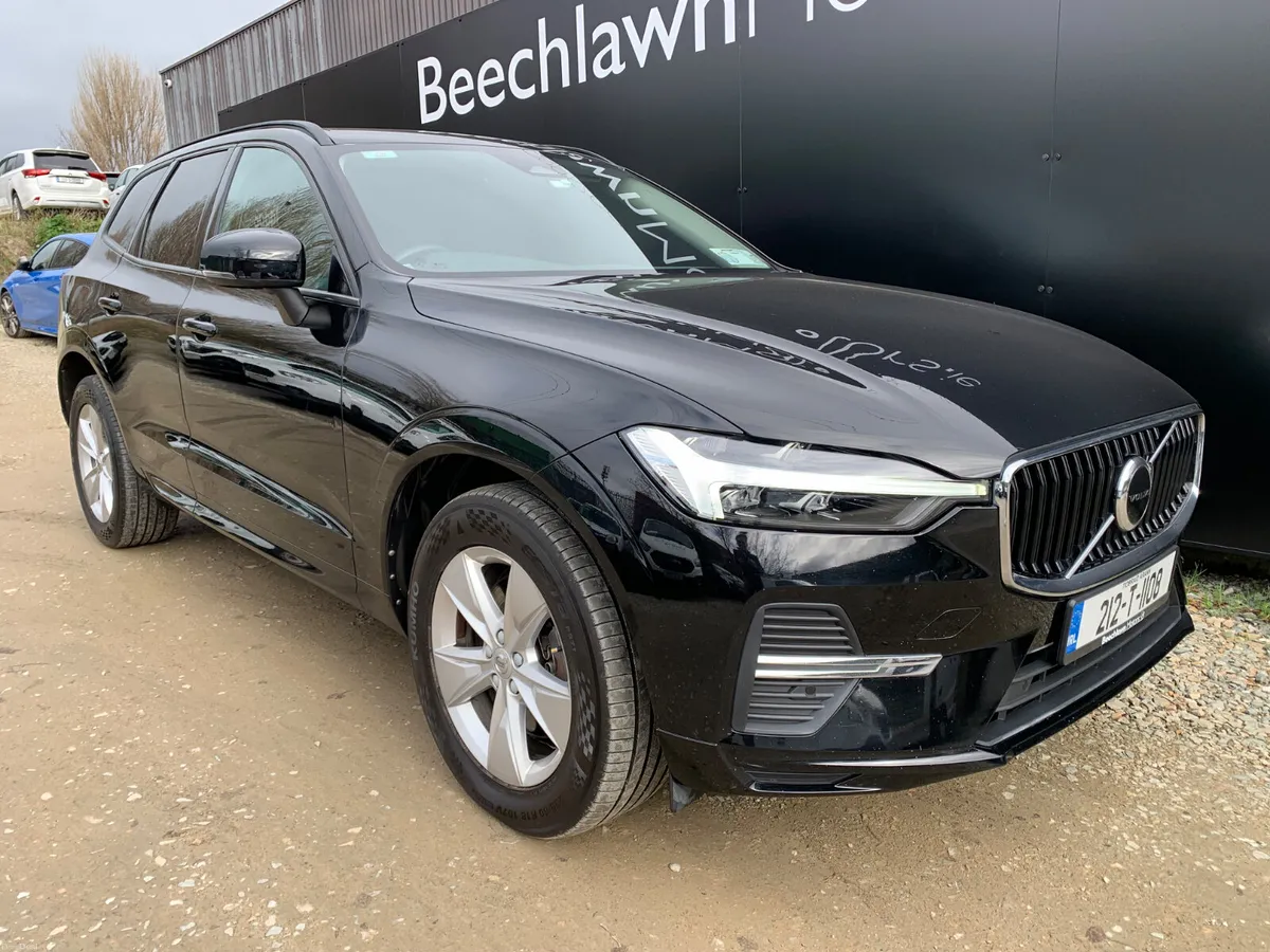 VOLVO XC60 2.0 D 197 BHP MOMENTUM AWD AUTO - Image 1