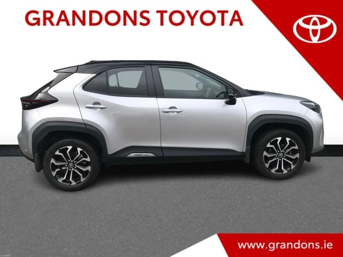 Toyota Yaris Cross LUNA SPORT - GRANDONS - Image 3