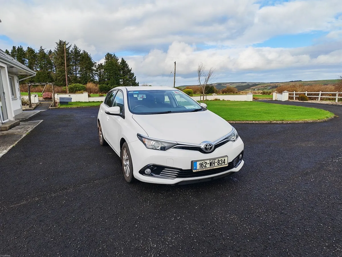 Toyota Auris 2016 - Image 1