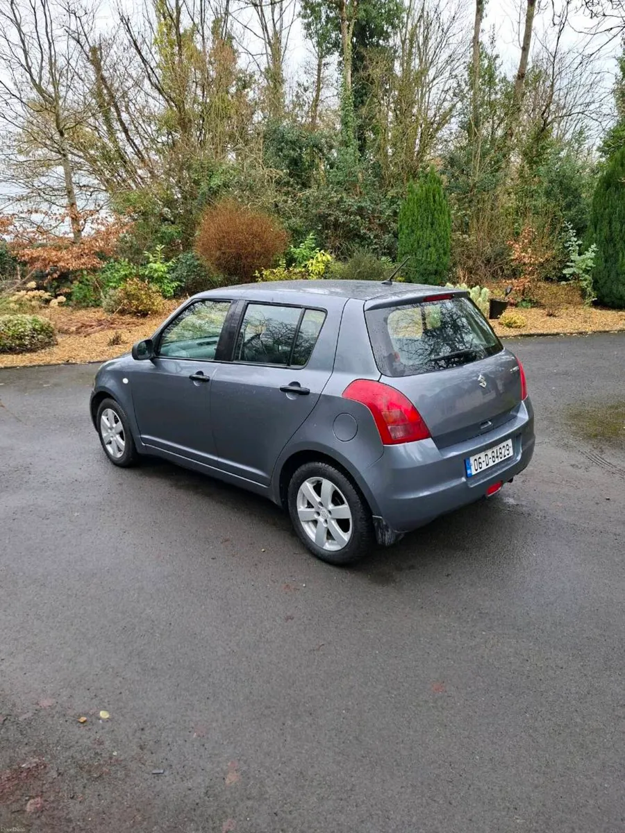 Automatic Suzuki Swift - Image 3