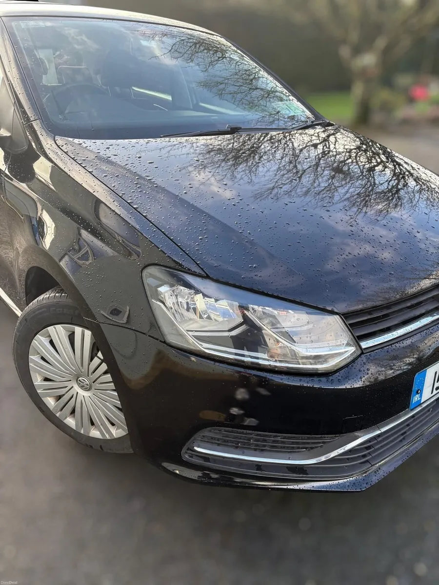 Volkswagen Polo 2015 - Image 2