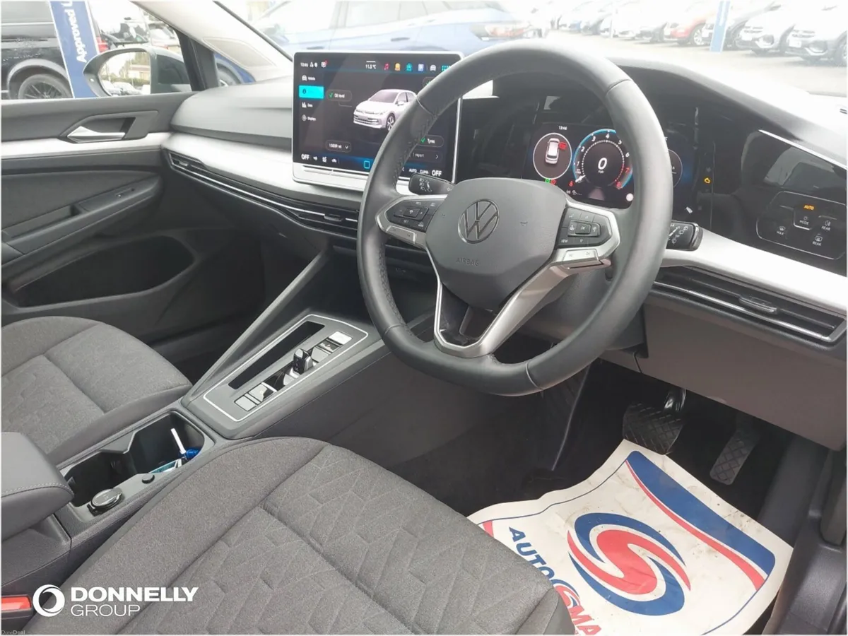 Volkswagen Golf Hatchback Match - Image 6