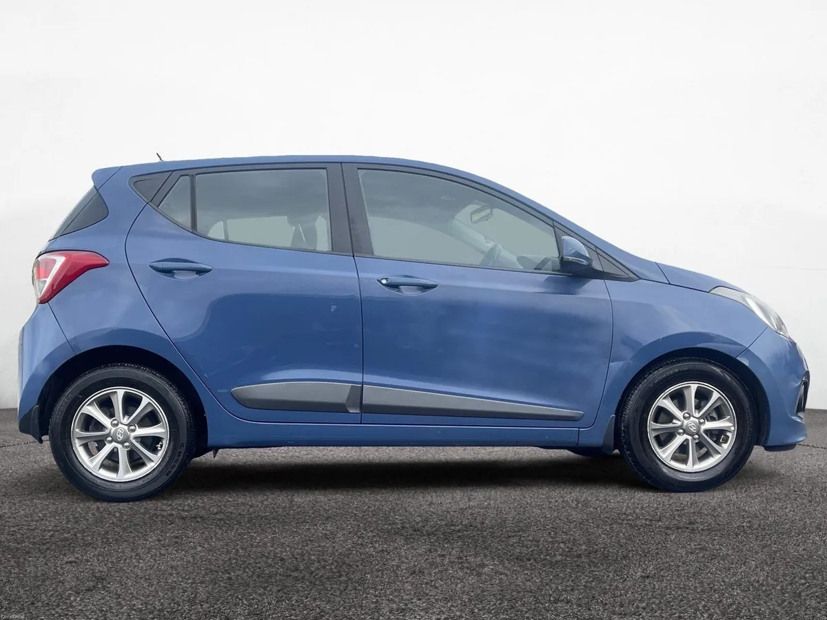 Hyundai i10 2016 - Image 2