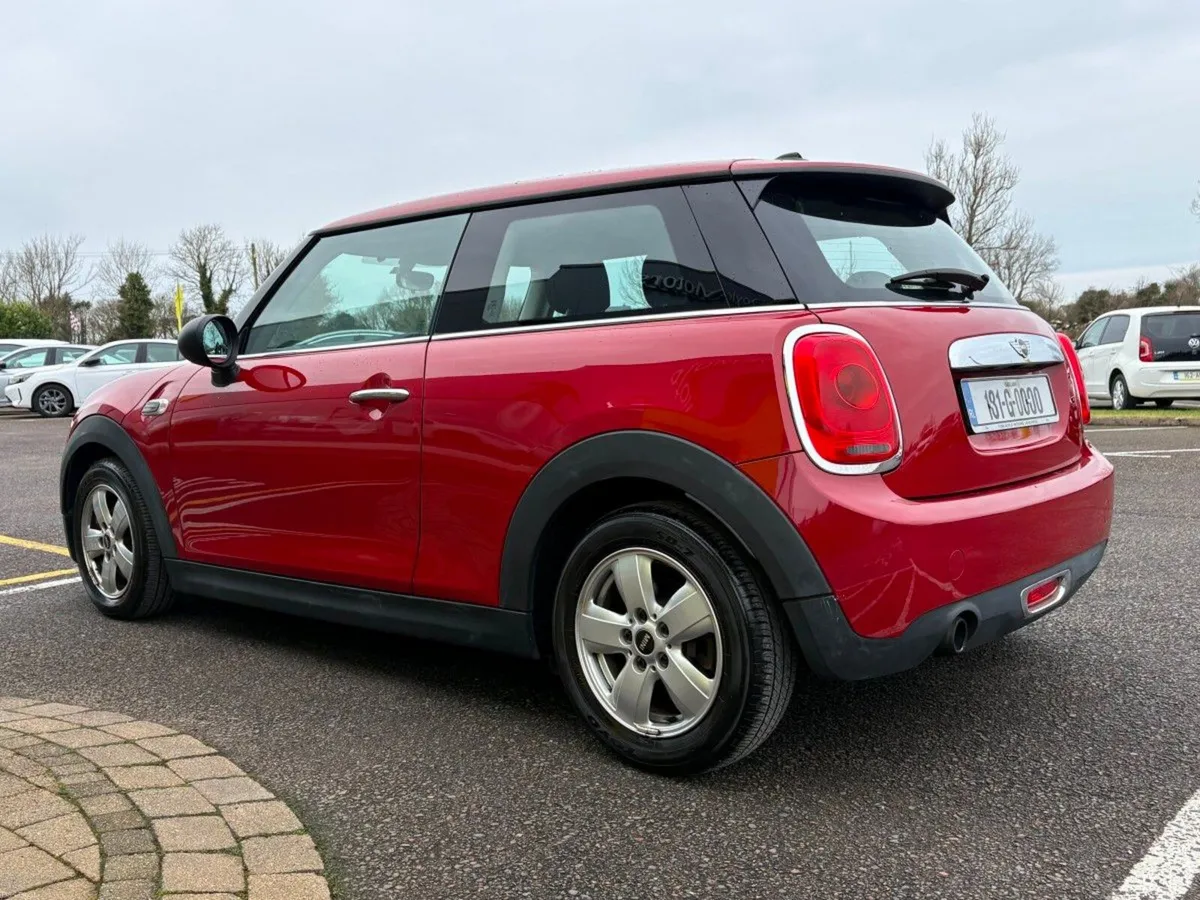 Mini Cooper 1.5 - Image 4