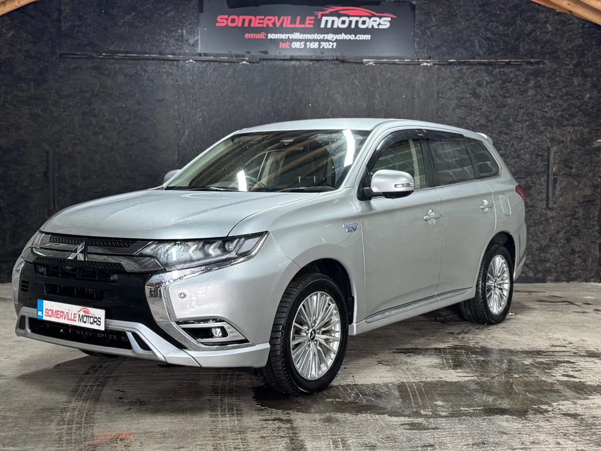 MITSUBISHI OUTLANDER AUTOMATIC “60,000KMS” 2019 - Image 3