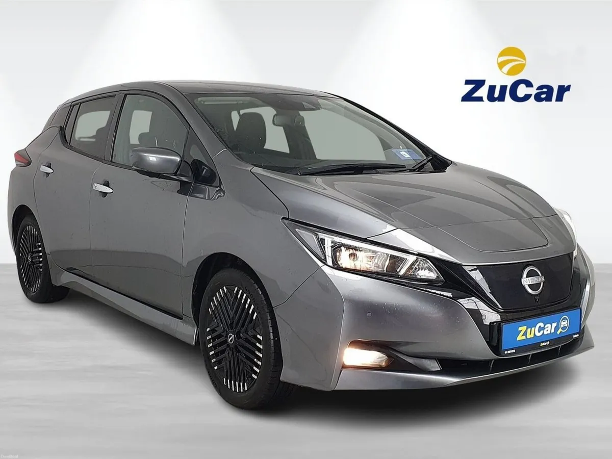 Nissan Leaf N-Connecta  150 Electric 40kWh Auto - Image 1