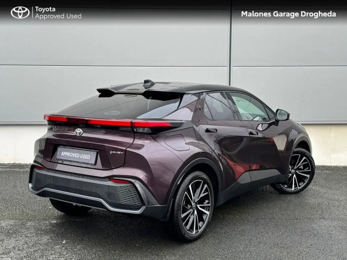 Toyota C-HR 2.0 Plug In Hybrid Sol *Demo Sale* Cal - Image 2