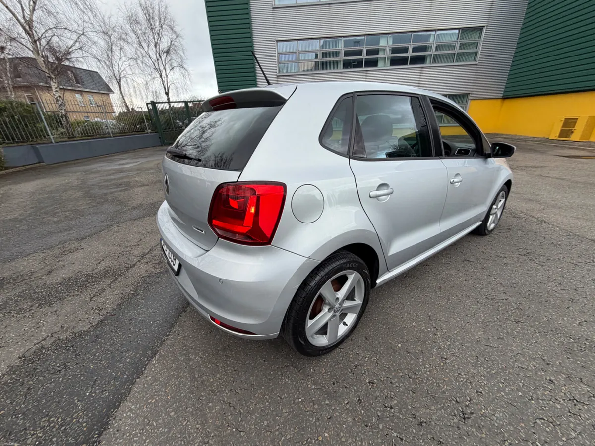Volkswagen Polo 1.0 petrol 5 door - Image 4