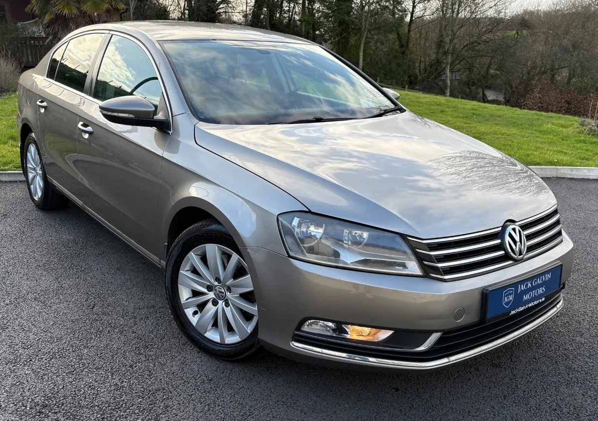 2012 Volkswagen Passat 2.0TDI Comfortline - Image 1