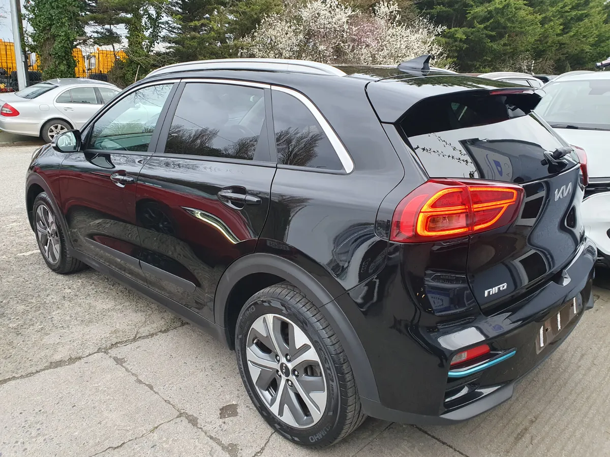 2022 KIA E-NIRO *64KWH LONG RANGE* FULL ELECTRIC - Image 4