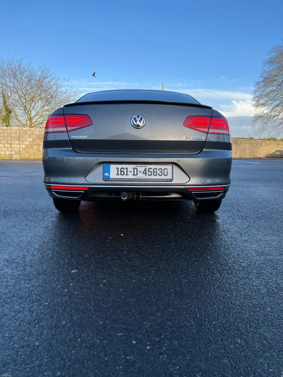 Volkswagen Passat - Image 3