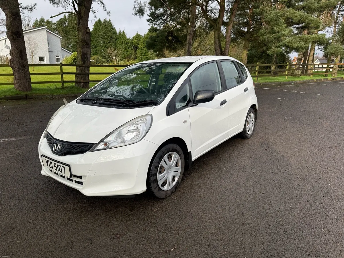 2015 Honda jazz petrol ni car from new - Image 1