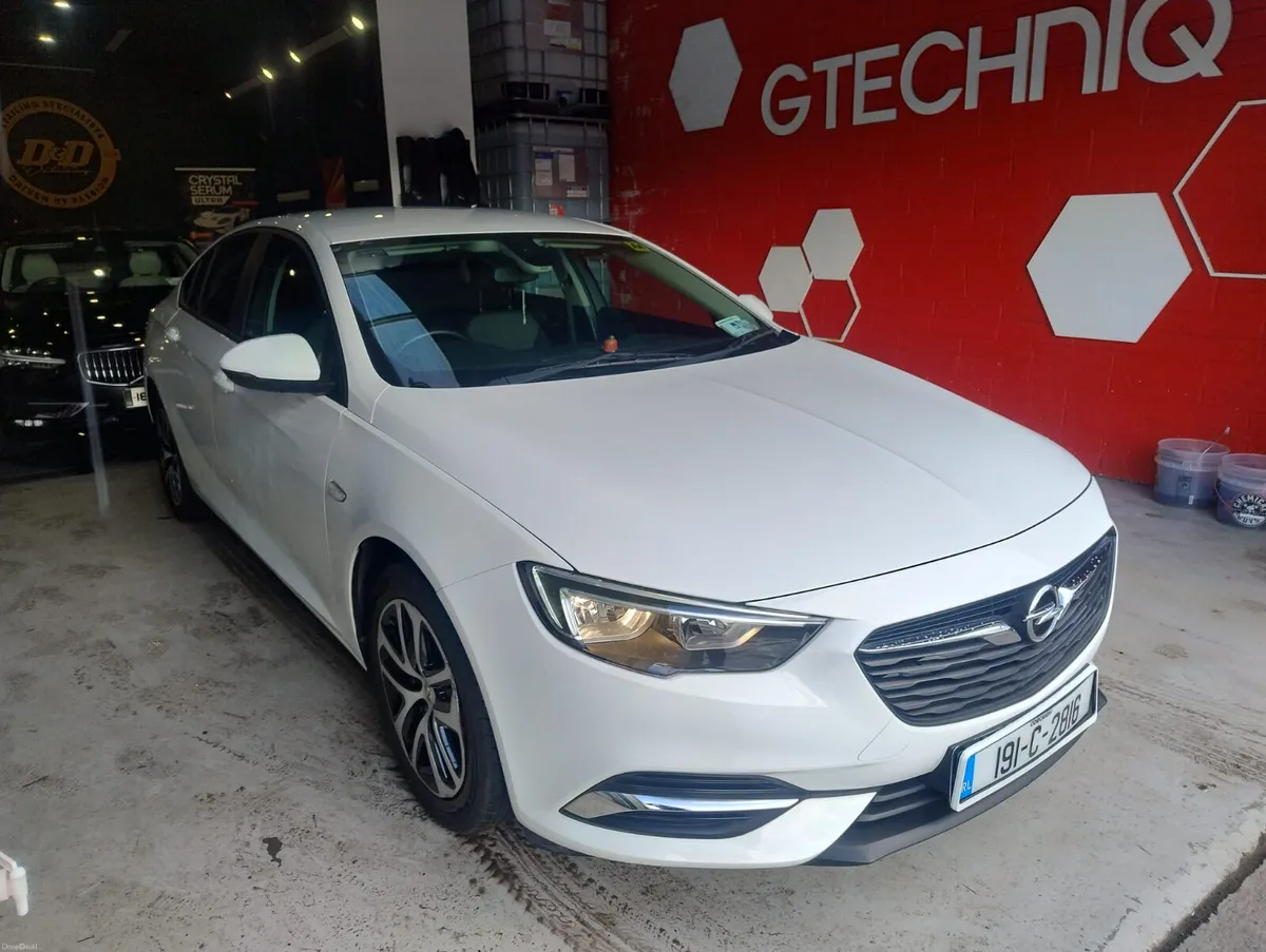 Opel Insignia Low Mileage New NCT 01.2027 - Image 1