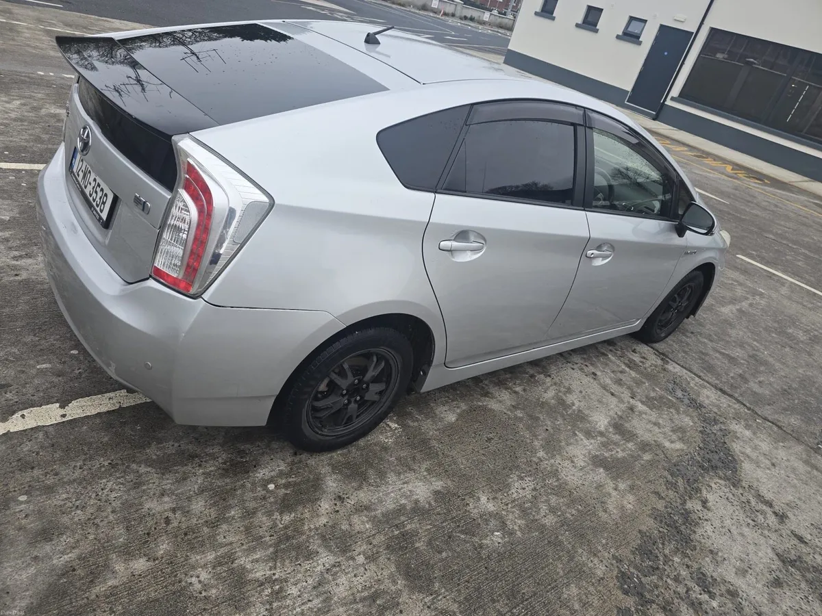 Toyota Prius - Image 3