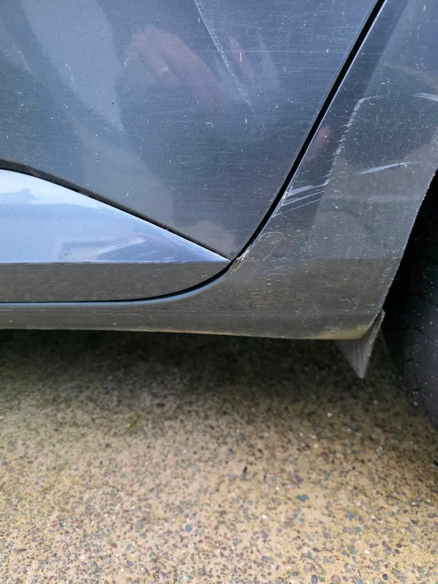 SKODA Superb Style 2.0TDI 150BHP DSG - Image 3