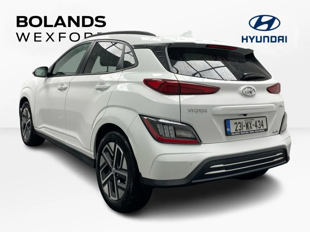 Hyundai KONA Kona EV Premium 64 kWh - Image 4