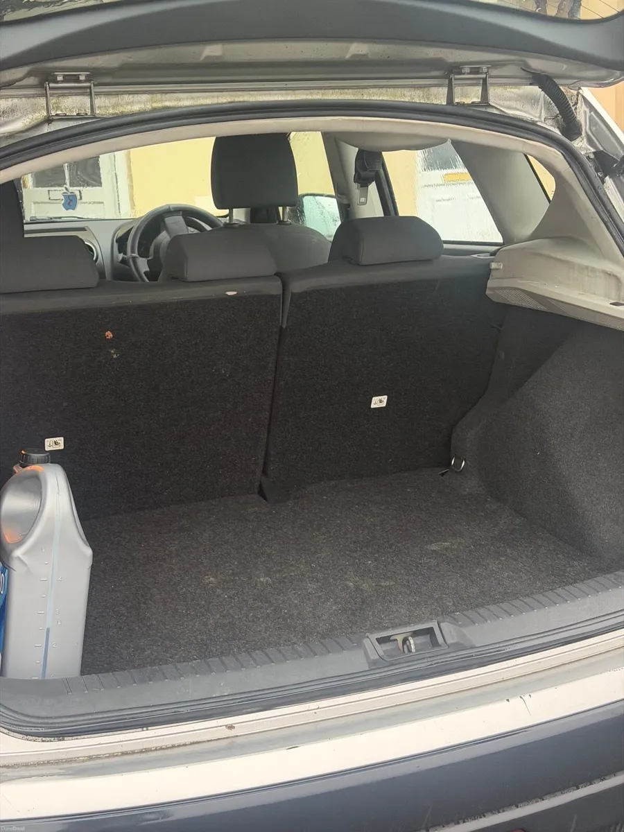 Nissan Qashqai 2010 - Image 4