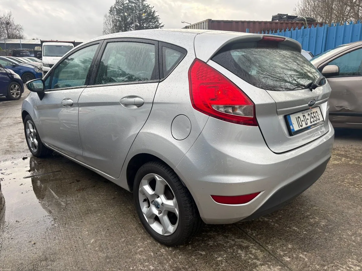 2010 Ford Fiesta SUPER LOW MILEAGE NEW NCT & TAX - Image 2