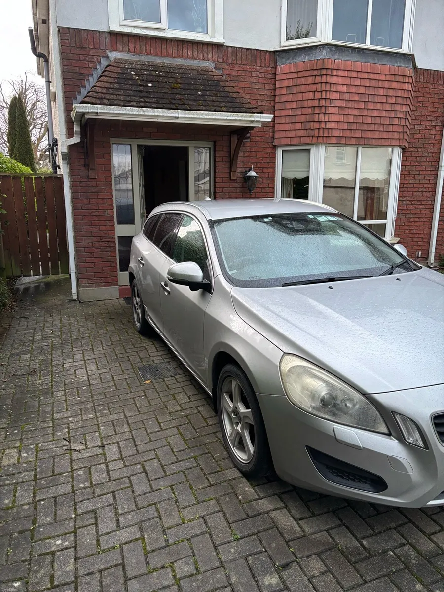 Volvo V60 53k miles - Image 3