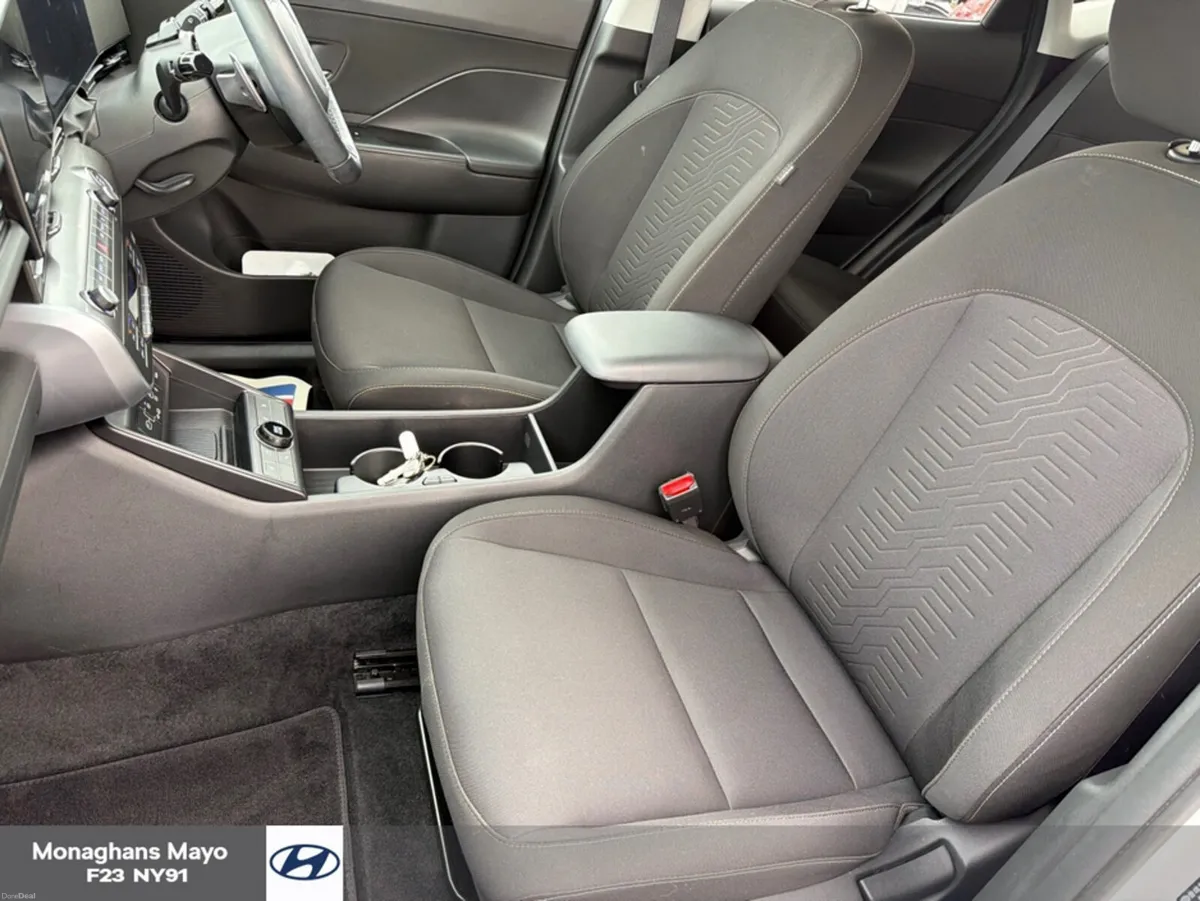 Hyundai KONA ELEGANCE 1.6 PETROL HYBRID HEV 5DR AU - Image 4