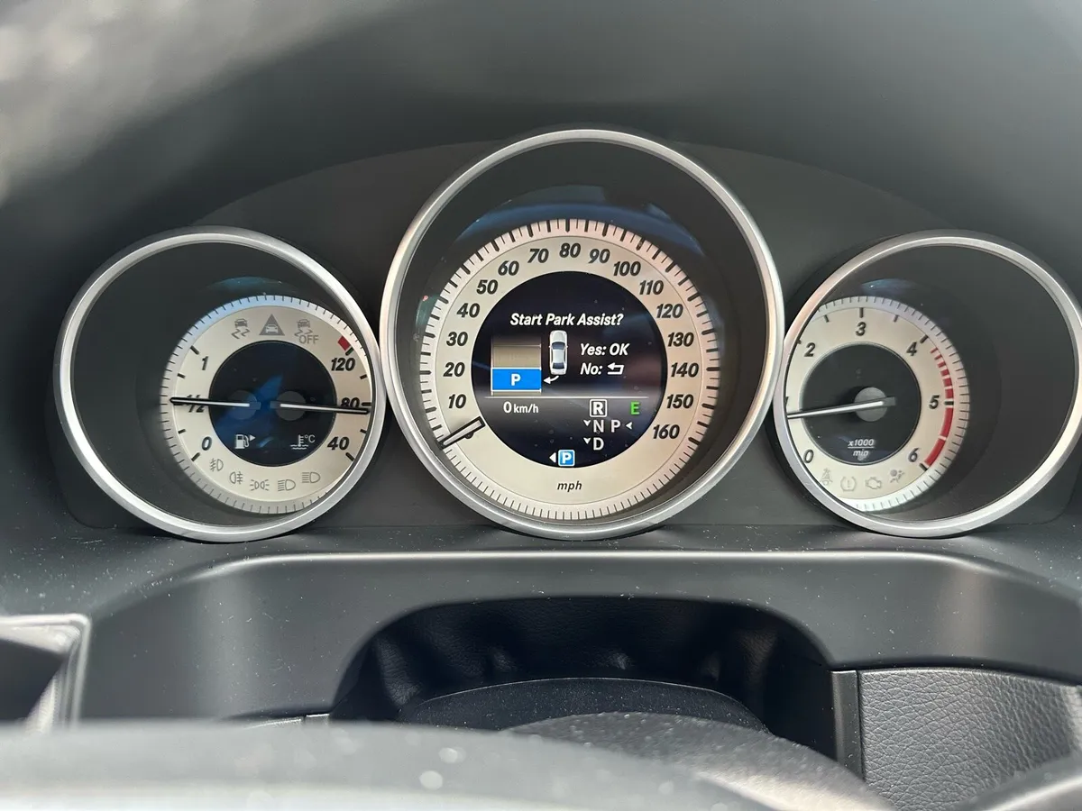 Mercedes Benz E220 AMG/ 2015/ Automatic - Image 1