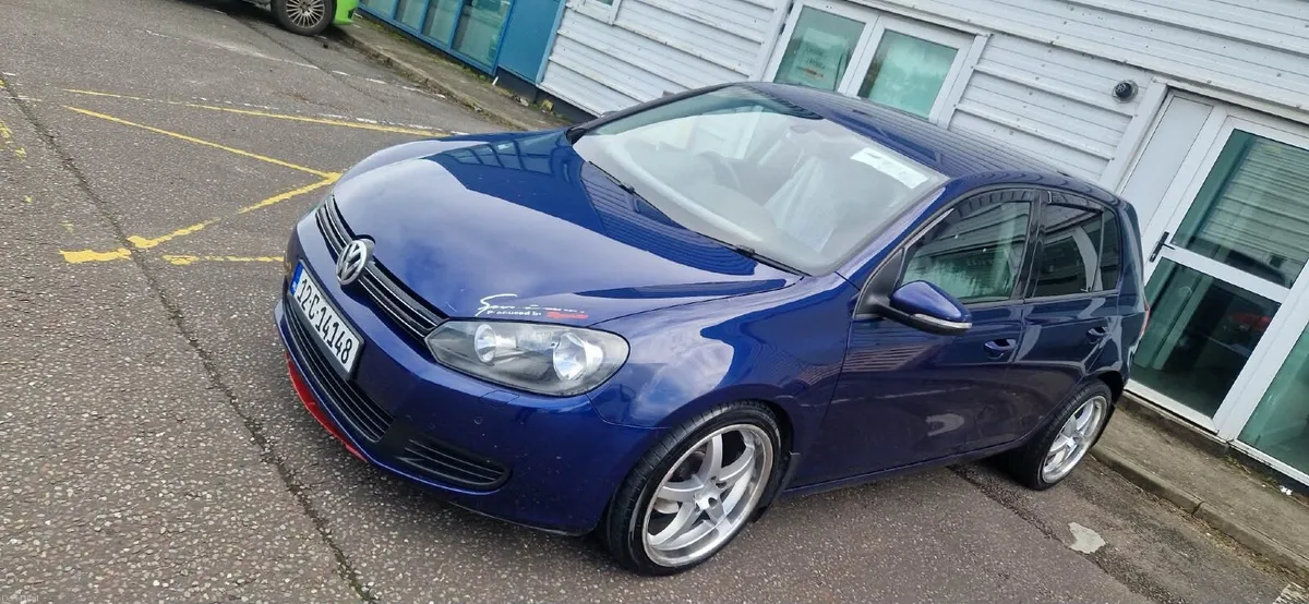 Volkswagen Golf 2012 - Image 2