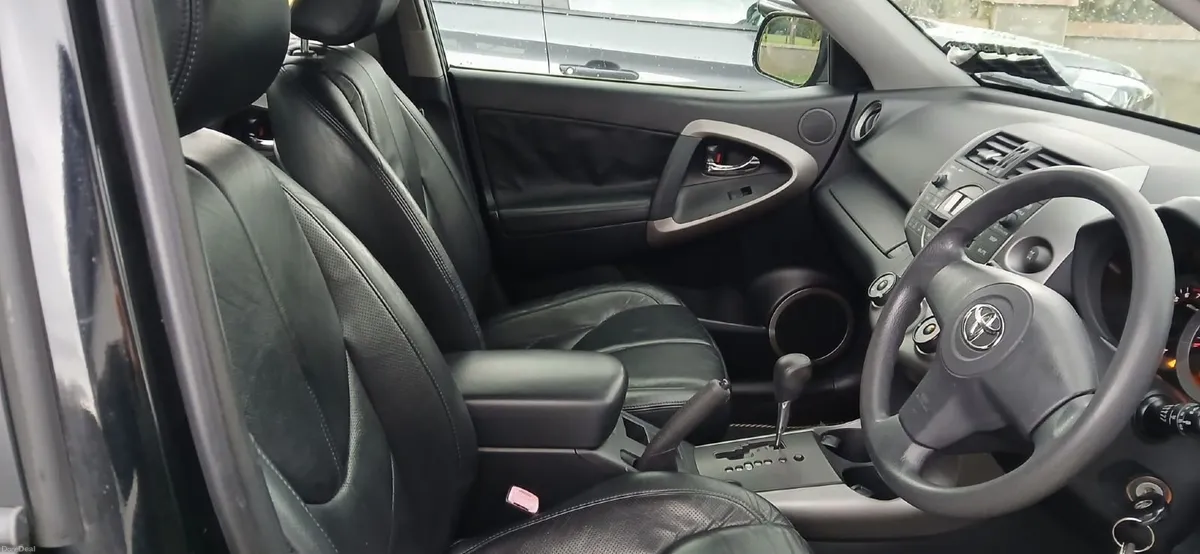 Toyota RAV4 2006 - Image 3