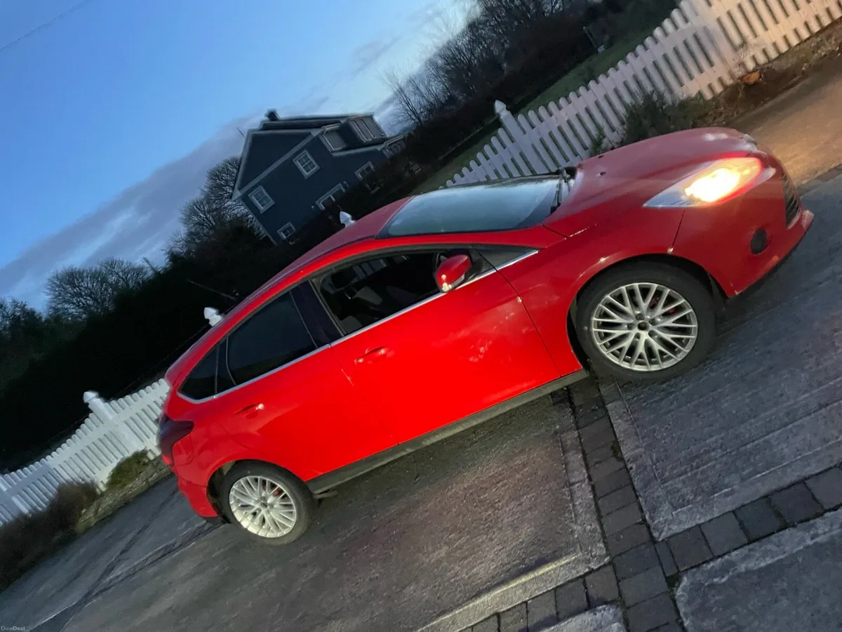 2014 Ford focus - Image 2