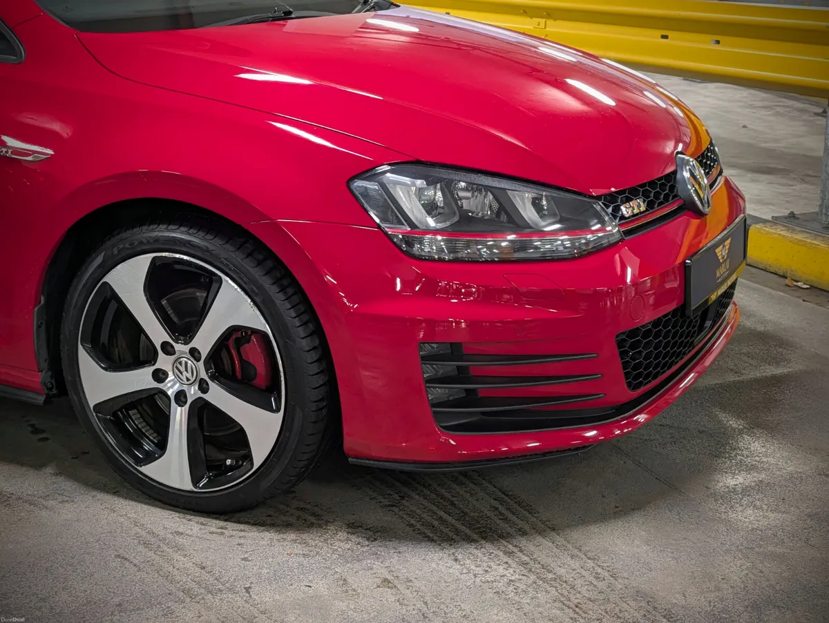 2015 (152) Volkswagen Golf GTI 2.0TSI DSG 5Dr - Image 6