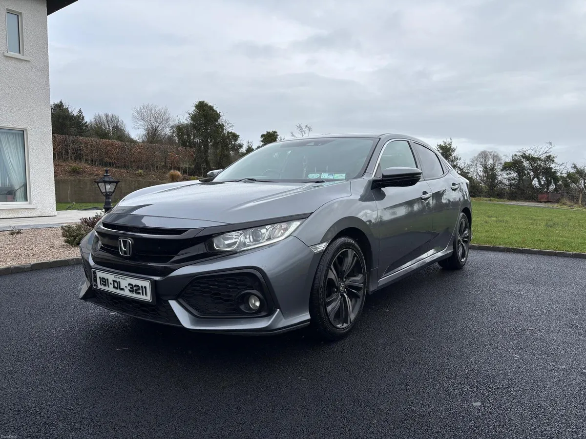 Honda Civic 2019 - Image 2