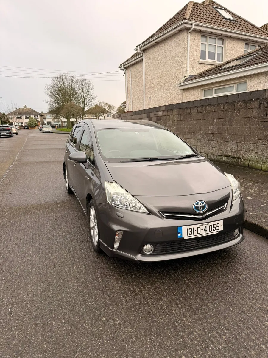 Prius plus 7 seater 2013 - Image 2