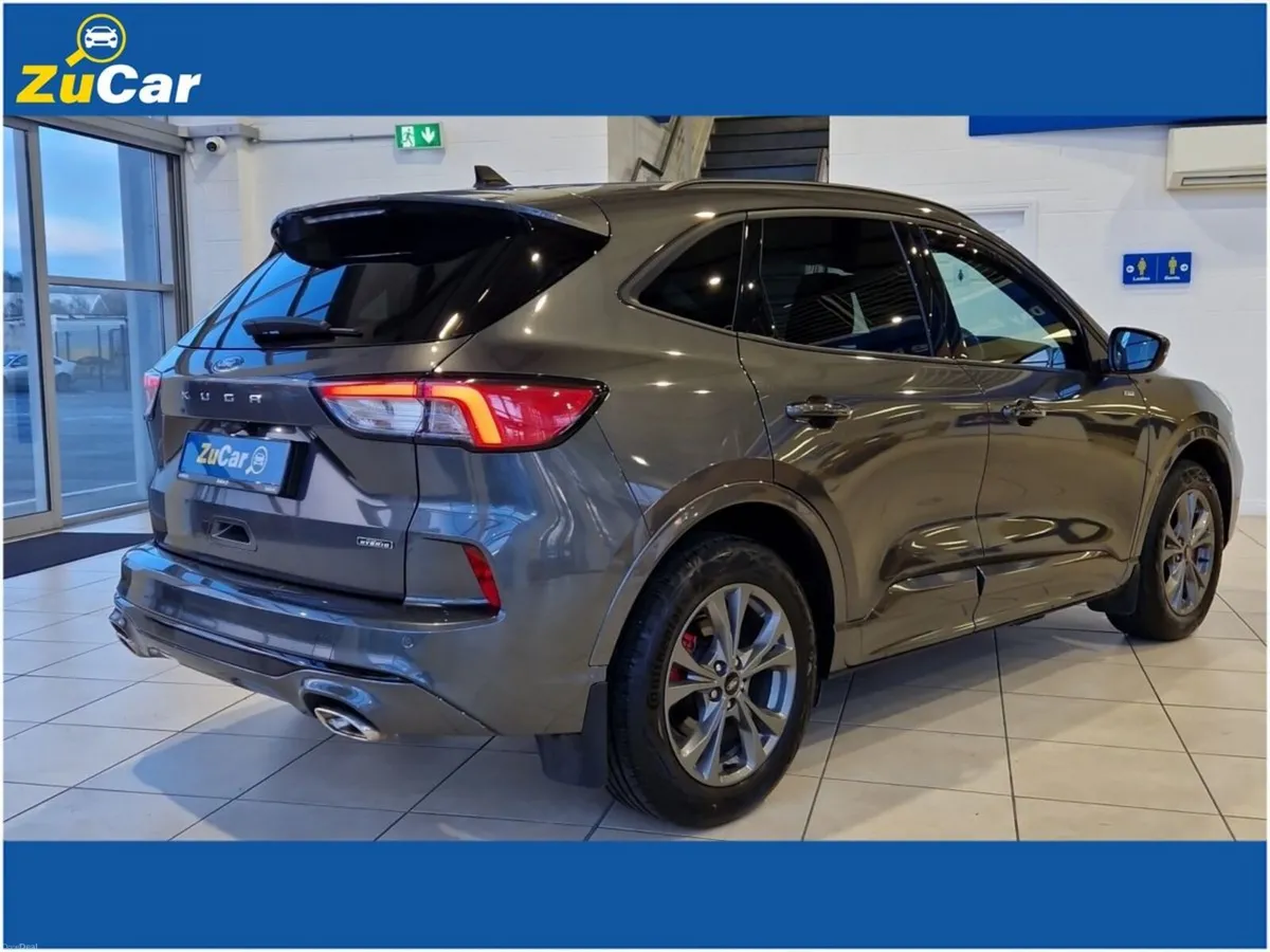 Ford Kuga 2.5 Duratec 225PS PHEV ST-Line Auto - Image 3