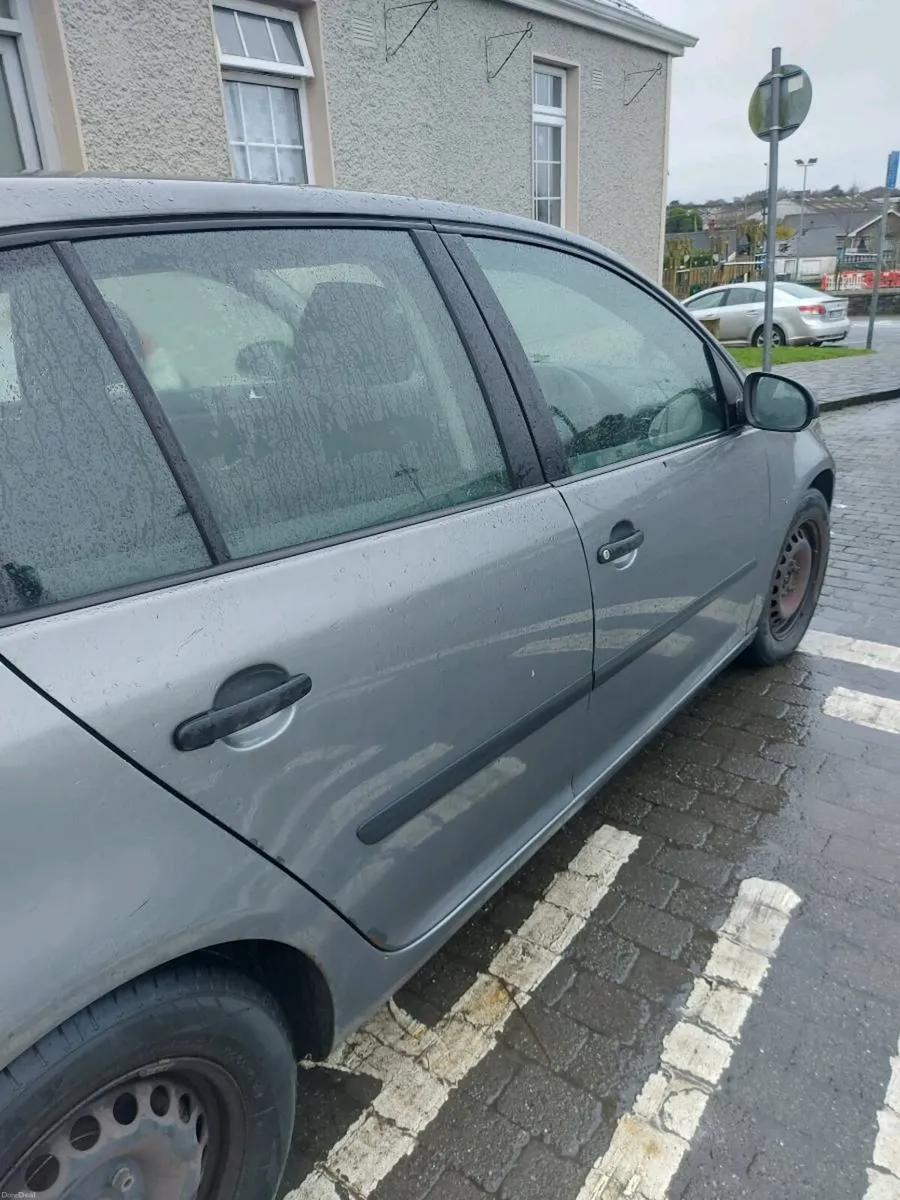 VW Golf Car - Image 2