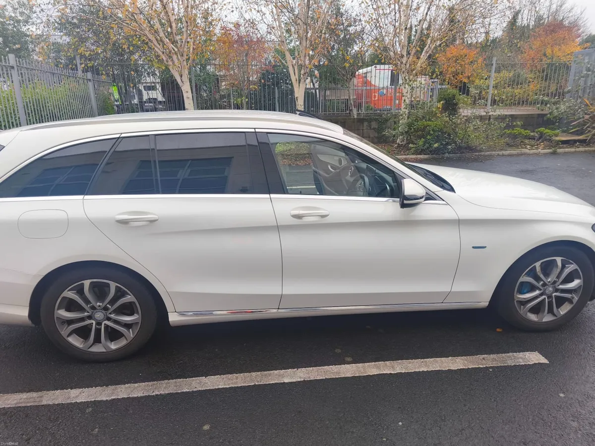 Mercedes-Benz C-Class 2016 - Image 4