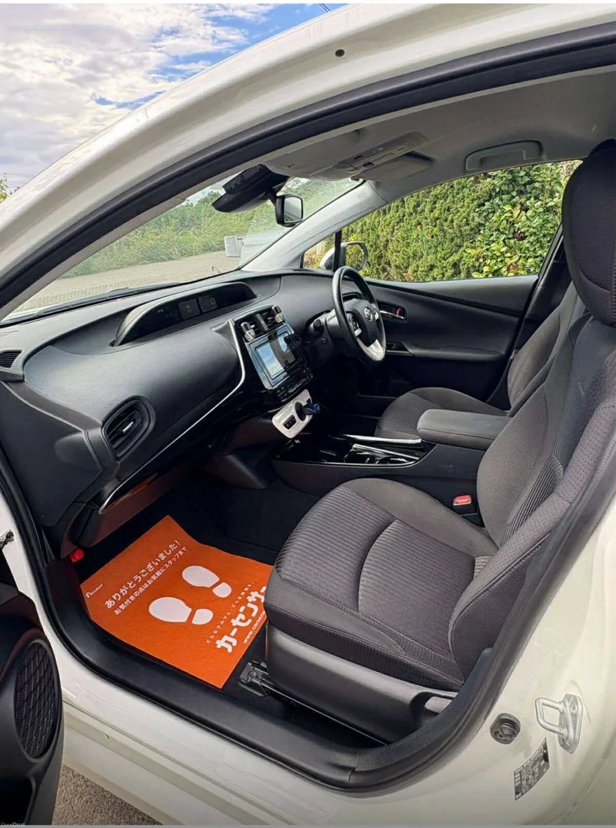Toyota Prius 2018 - Image 3
