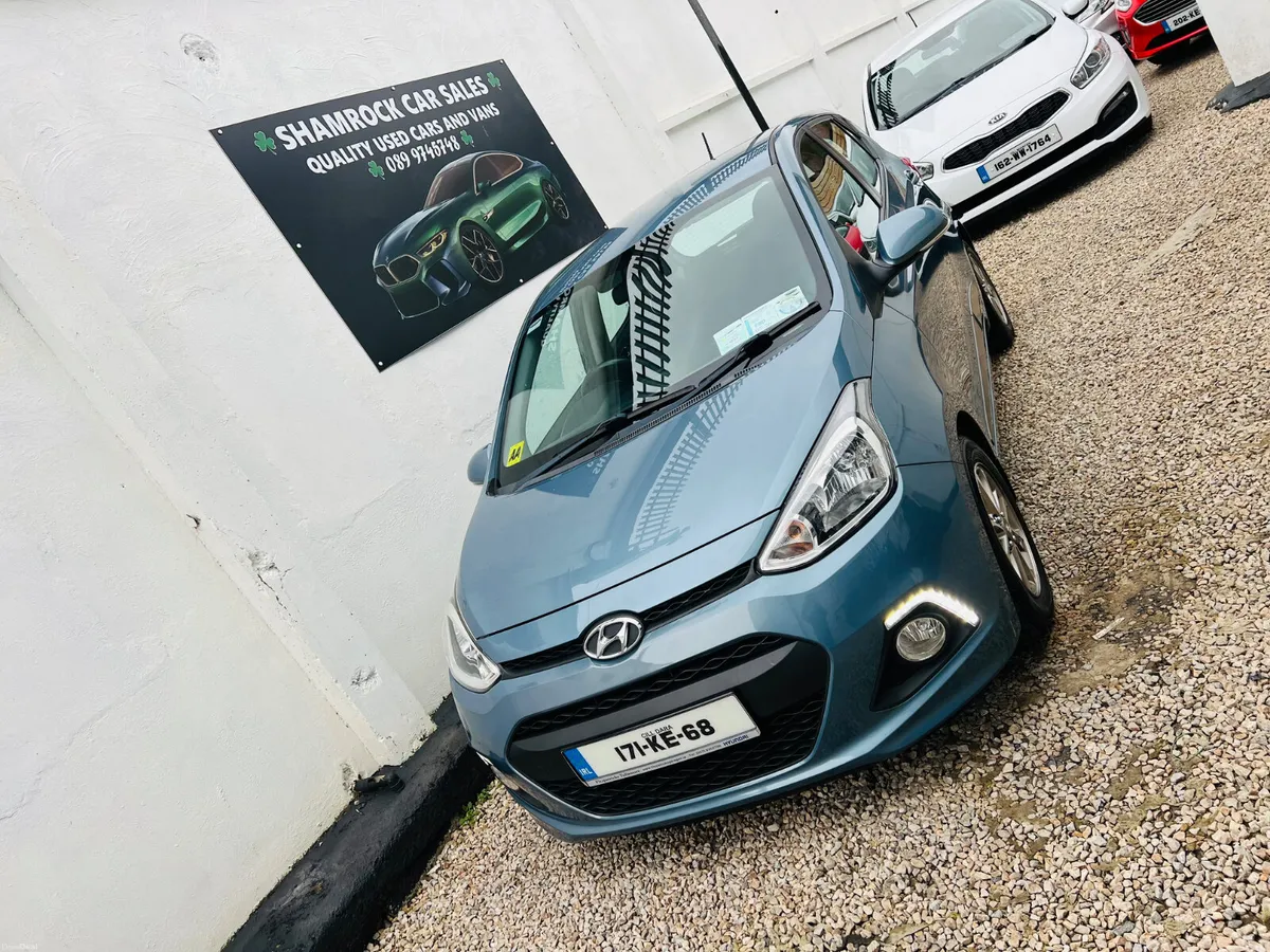 2017 Hyundai i10 1.0 Deluxe **Like New** - Image 1