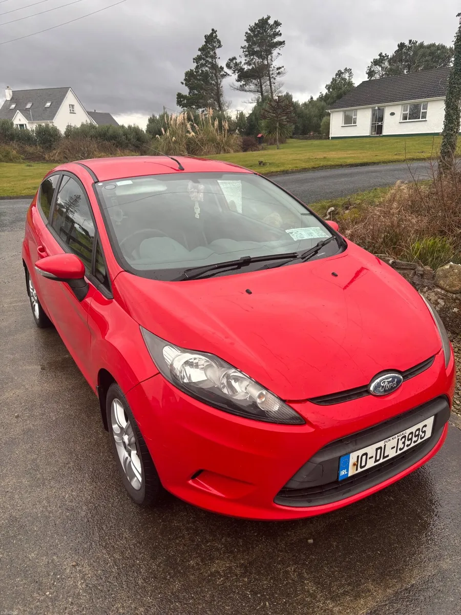 Ford Fiesta 2010 - Image 1