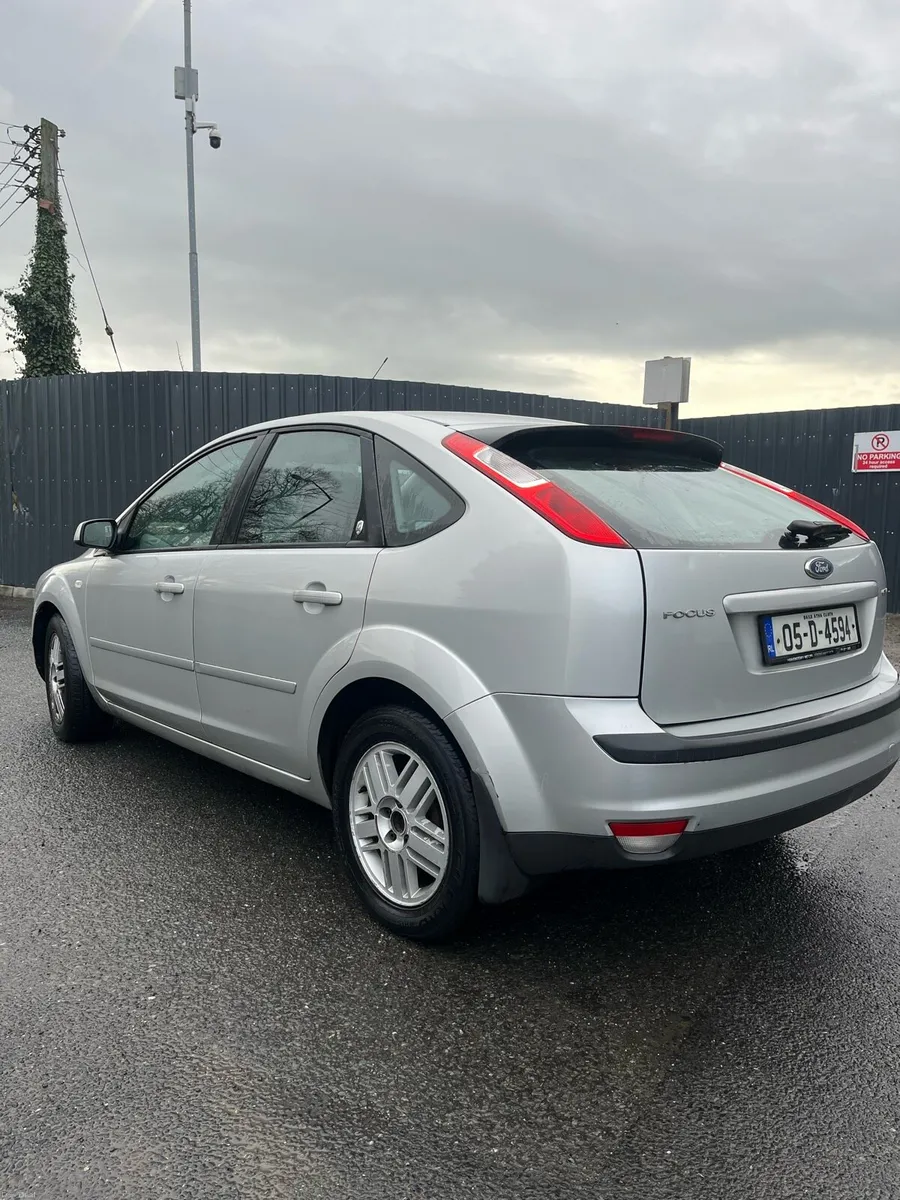 2005 Ford Focus Ghia 1.6 Petrol! BRAND NEW NCT! - Image 4