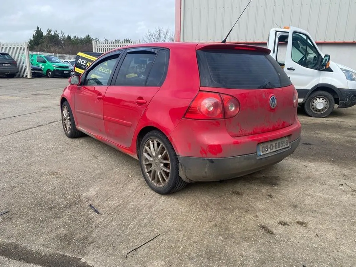 2008 Volkswagen Golf - Image 2