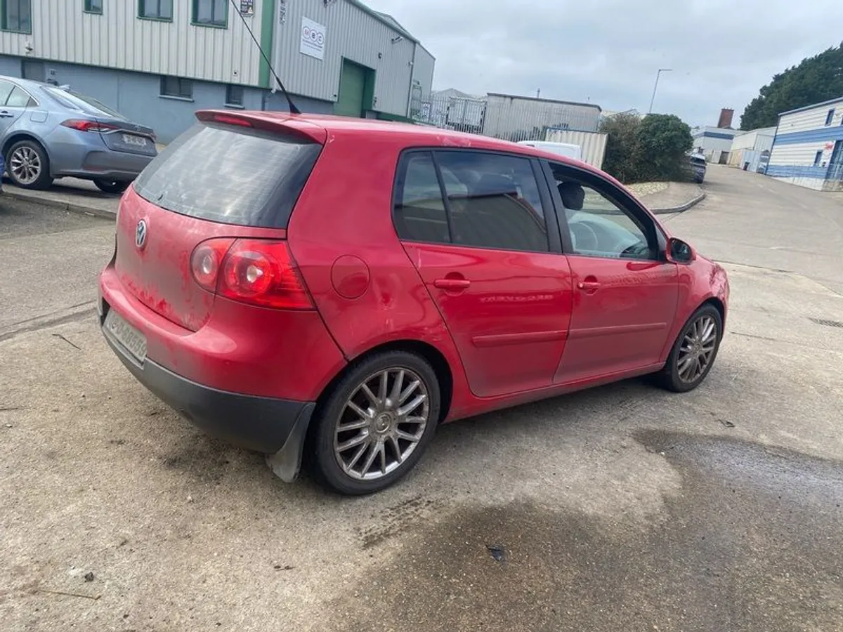 2008 Volkswagen Golf - Image 4