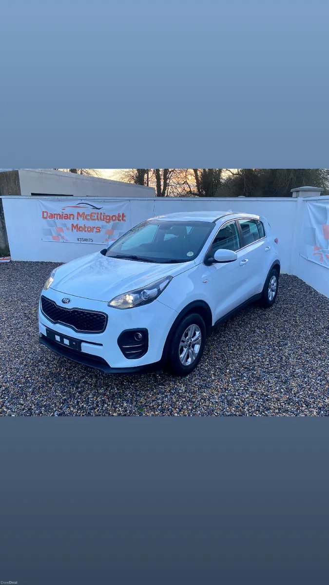 2017 Kia Sportage ISG - Image 1