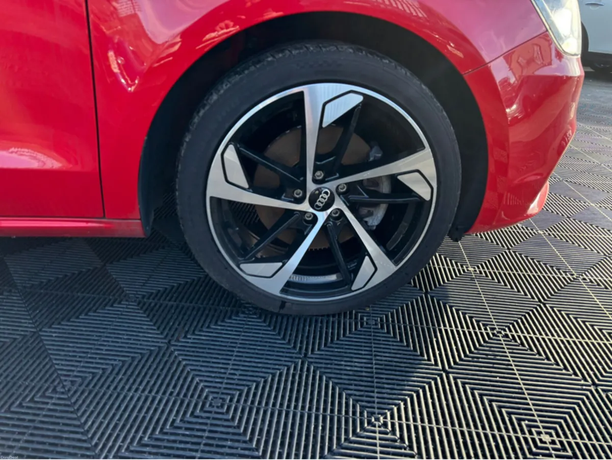 Audi A1 AUTOMATIC 1.4 PETROL - Image 3