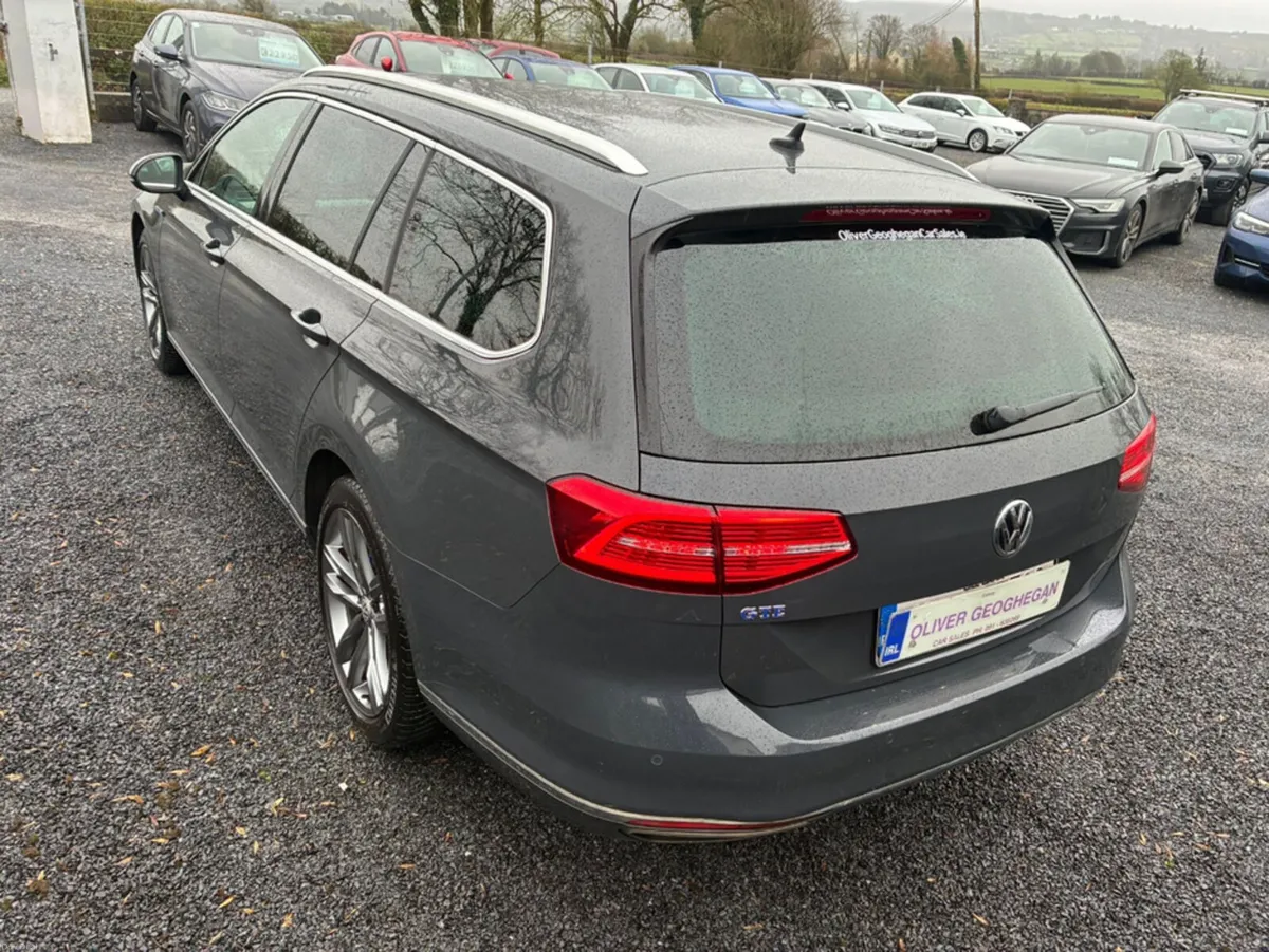 Volkswagen Passat GTE 218 PS  AUTO - Image 3