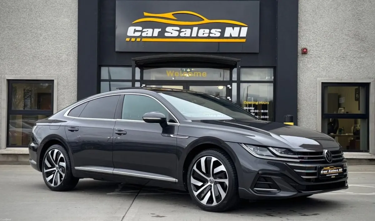 1.4 TSI 13kWh R-Line Fastback 5dr Petrol Plug-in H - Image 1